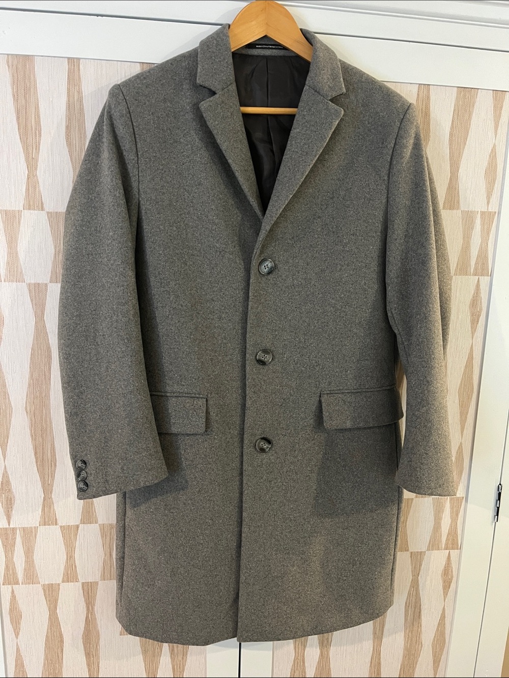 H&M Men's Gray Minimalist Modern Top Coat ~ Sz. Small